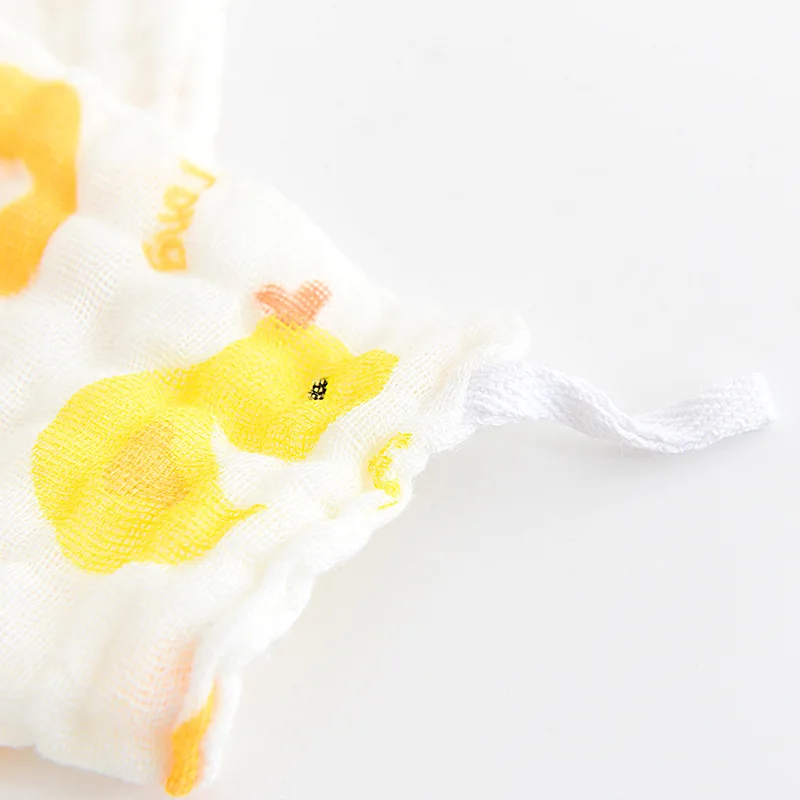 Wholesale Six Layers Cotton Gauze Microfibre Baby Bibs white Face Towel baby Saliva Towel