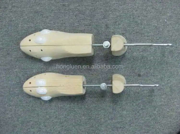 Custom Wearable Women Adjustable Red Cedar Wooden Shoe Stretcher Trees for High Heel