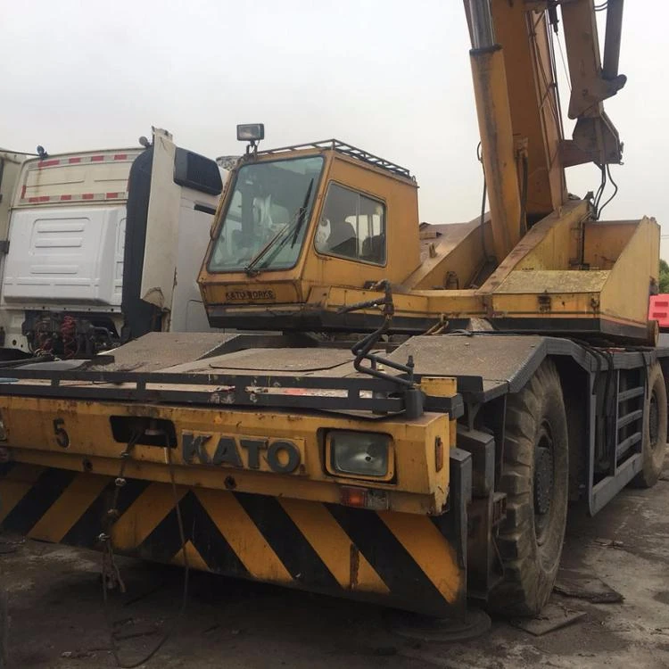 USED CONDITION ORIGINAL KATO KR-500H-V ROUGH TERRAIN CRANE FOR SALE