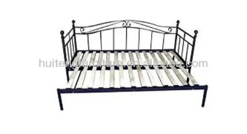 High quality  Nordic Modern Iron Frame Adult Metal Beds for Home Hotel Apartment General Use Bedroom
