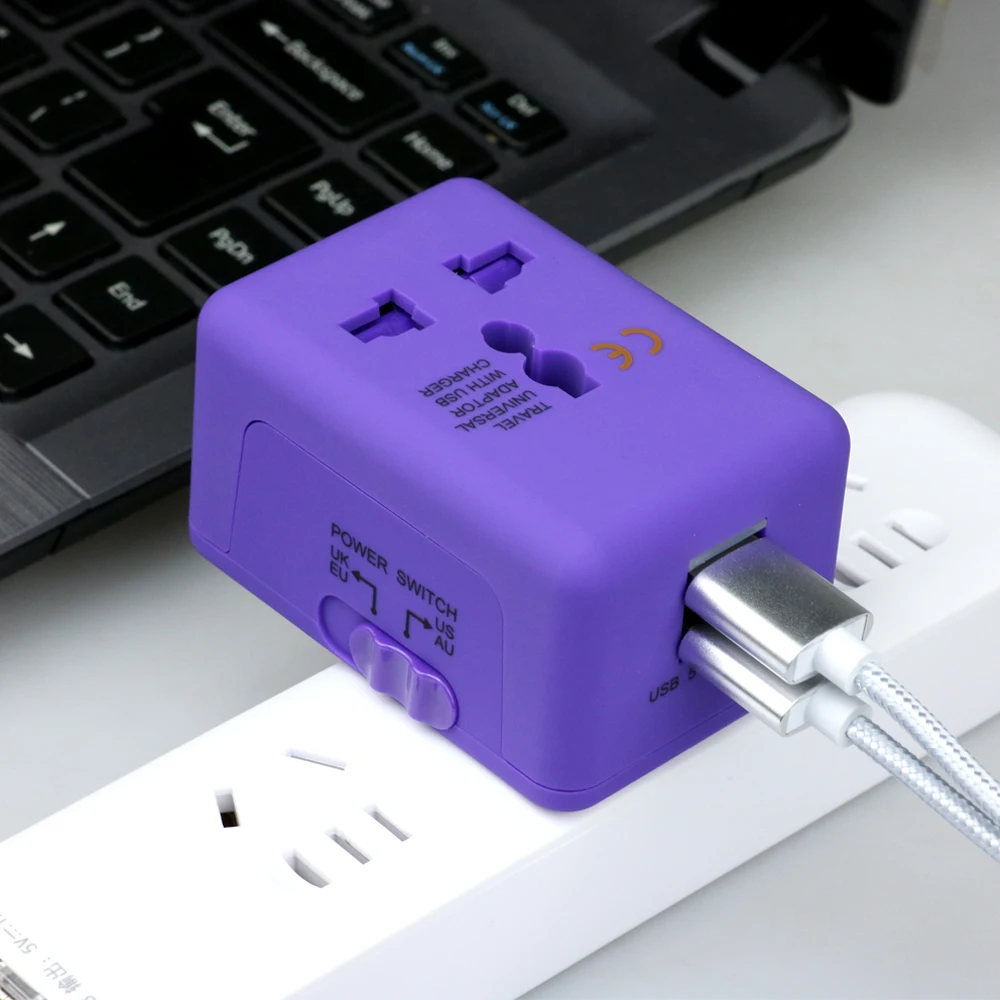 
2018 dual usb universal travel adapter with USA / Australia / Europe / UK worldwide plugs universal travel adapter 