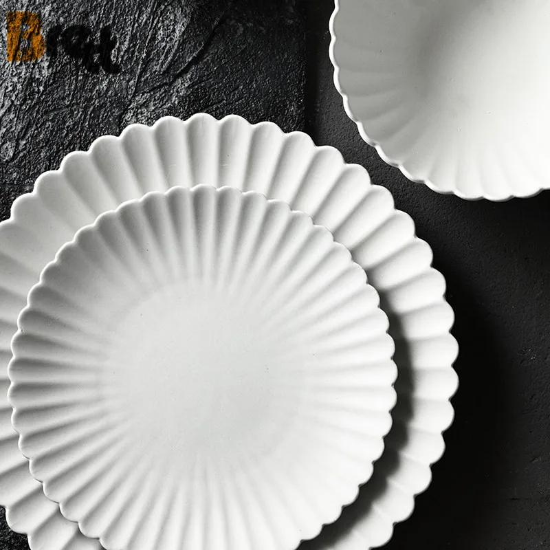 Brett European style dinnerware ceramic black rectangle dinner plate and bowl for restaurant