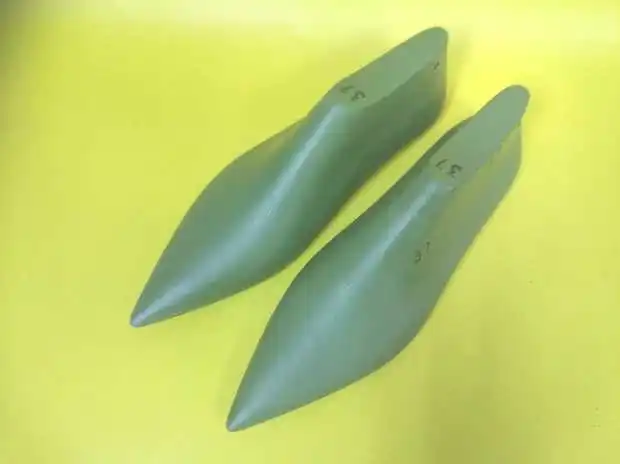 Super pointed plastic shoe lasts for ladies leather slippers shoe making