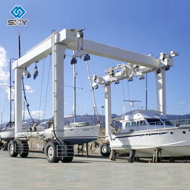 Gantry Crane 100t Mobile Boat Hoist 200t Yacht Travel Lift Crane Apply To Port or Shipbuilding Company