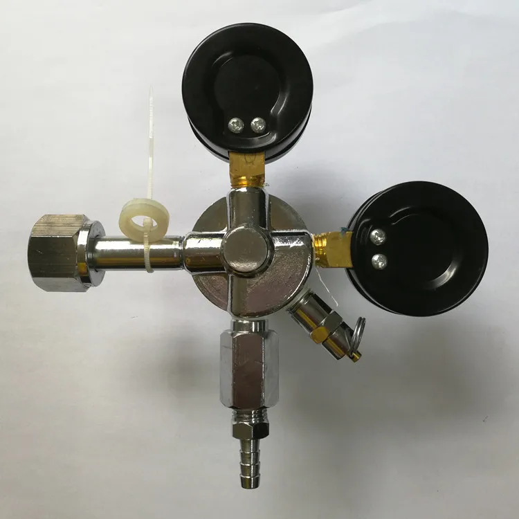 Manufacturer Ningbo Zhejiang pressure co2 gas beer regulator with gauge