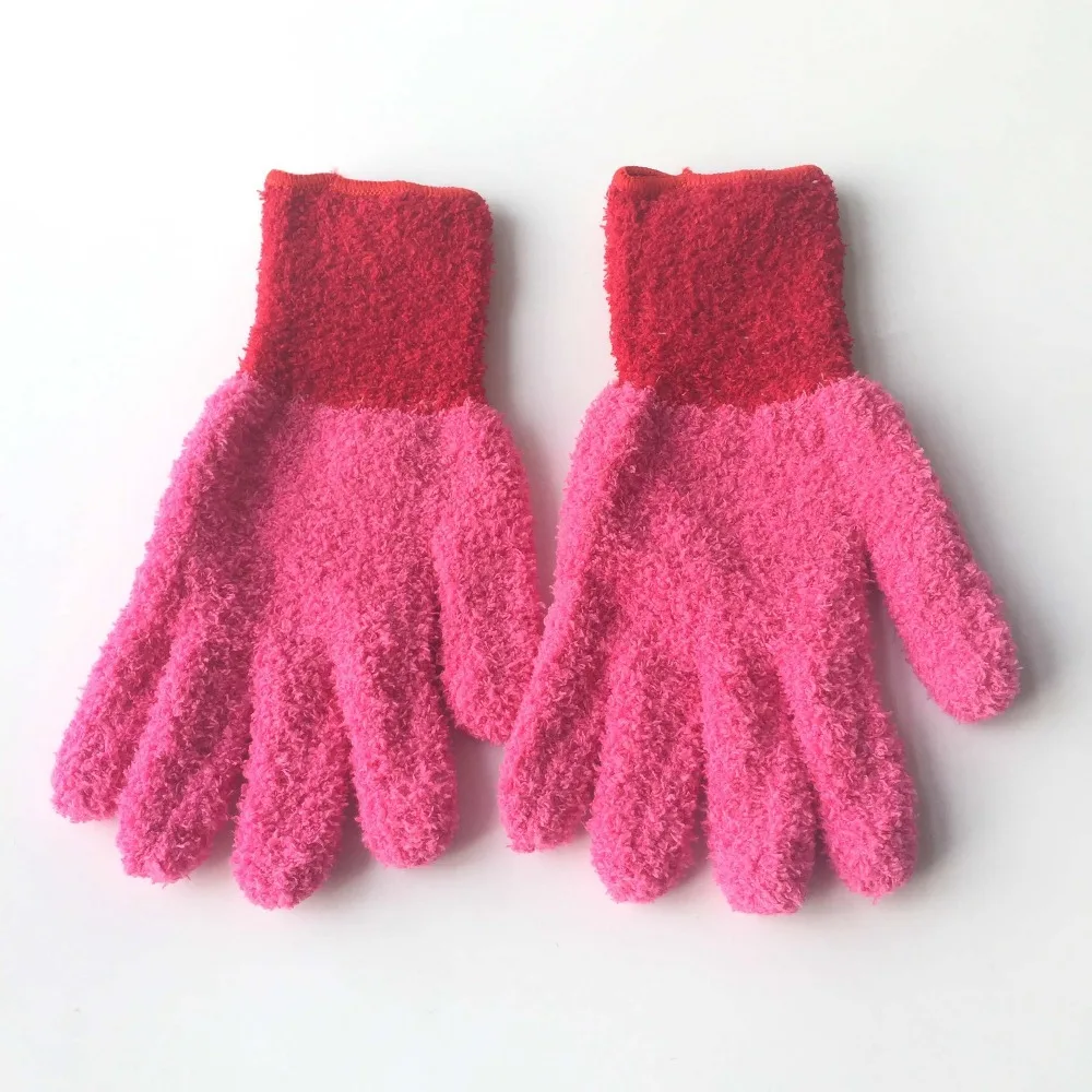 Microfiber dusting gloves