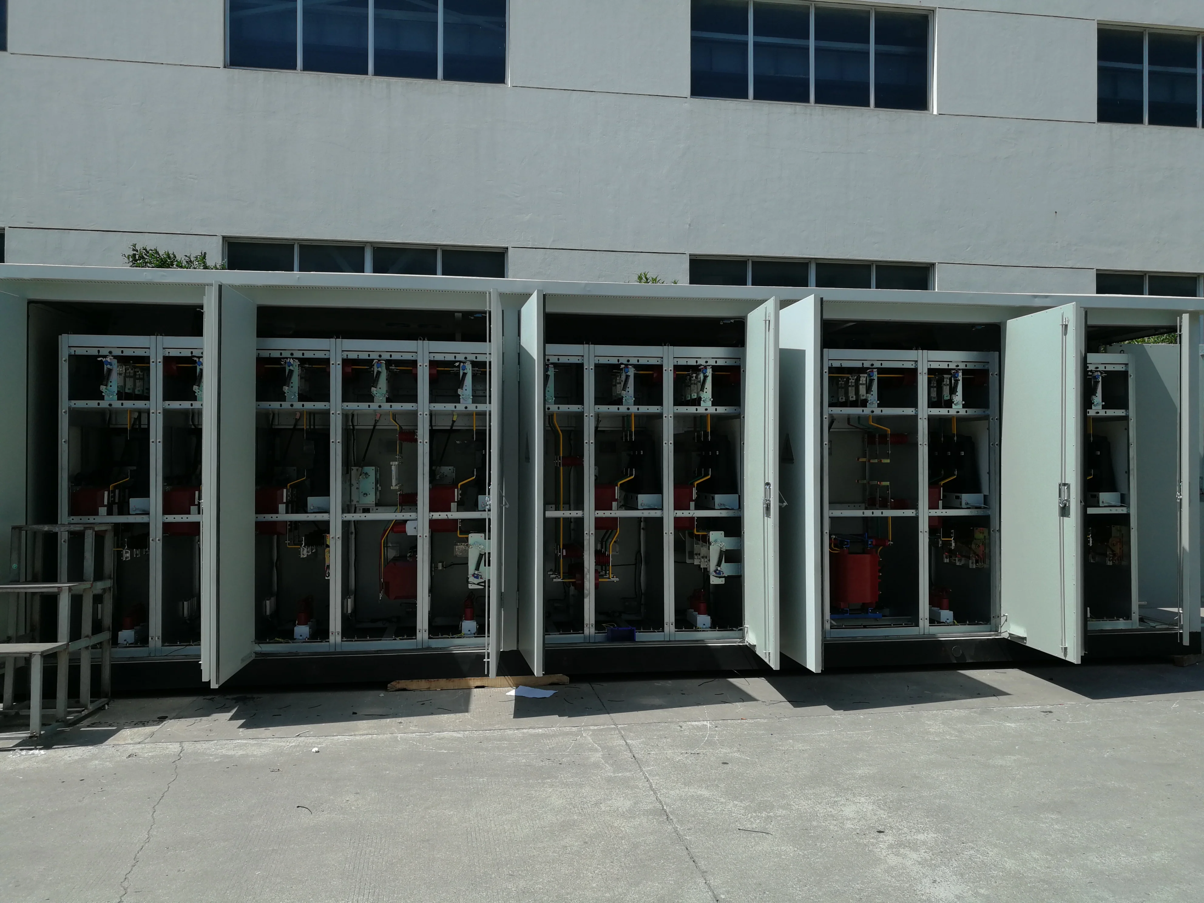 Outdoor mobile electrical distribution box with high and 7.2kv  12kv  24kv  40.5KV low voltage switchgear cabinet