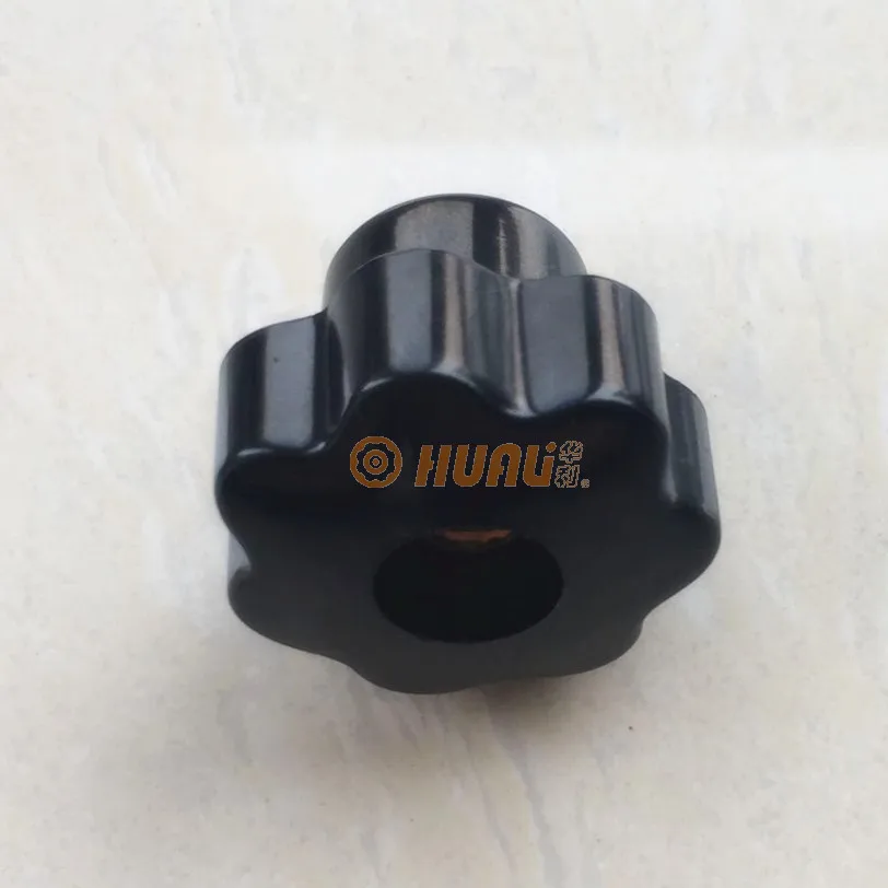 HL.12100 Bakelite Lobe Knob, Fluted Rim Threaded Hole Knobs