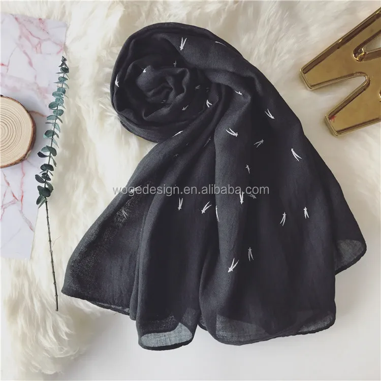 2018 Hot selling Malaysia pretty womans dress clothes headcloth hijab polyfoams factory wholesale new muslim scarf