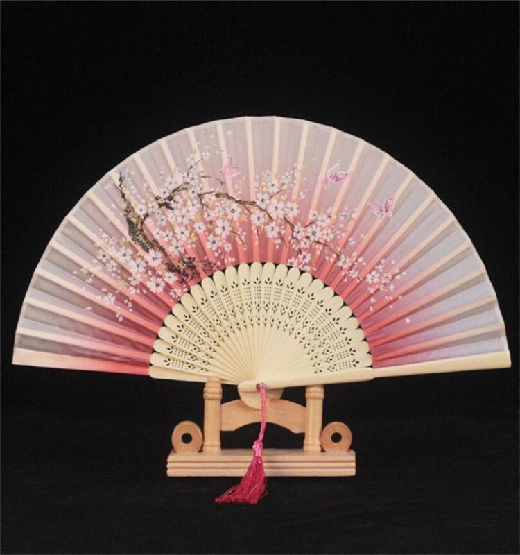 
Chinese Custom Pictures Wood Fabric Floding Big Hand Fan 