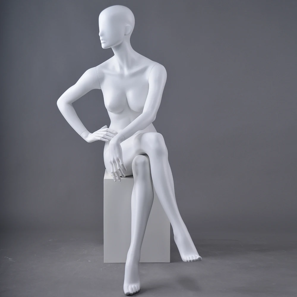 Fashion store window display female woman full body sitting mannequin suppliers for sale