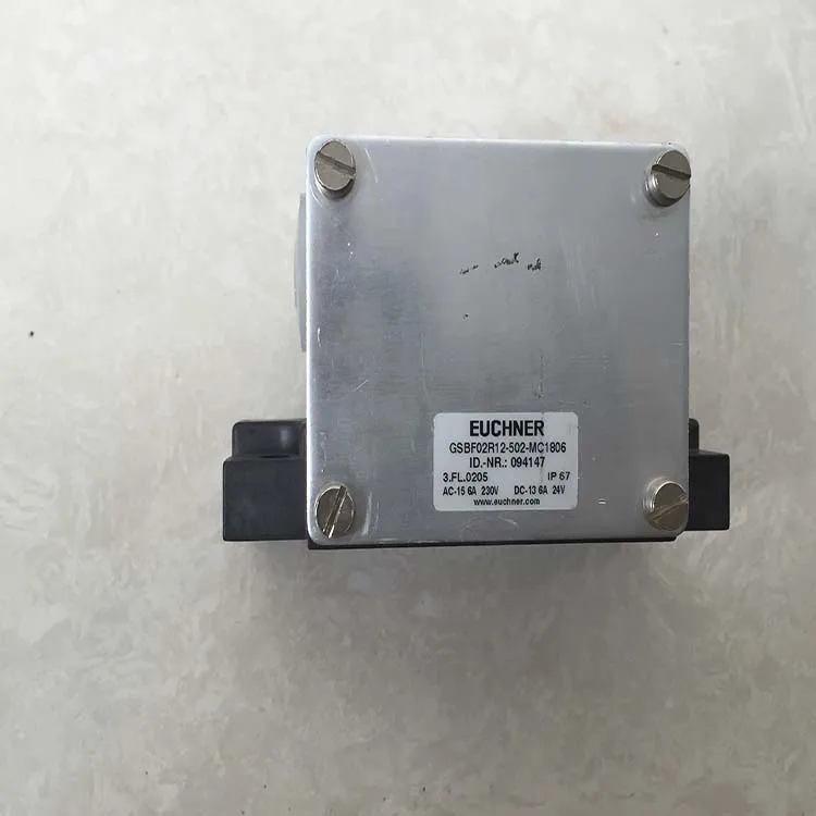 GSBF02R12-502-MC1806 GSBF02D12-502-M1806 Roller limit Switch Enclosed Multi-plunger  limit Switch