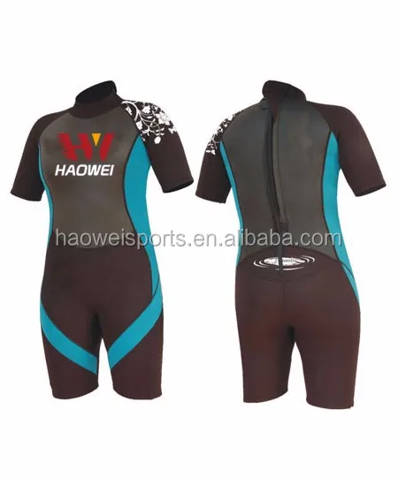 
3mm mens wetsuit with skin neoprene in chest and back 