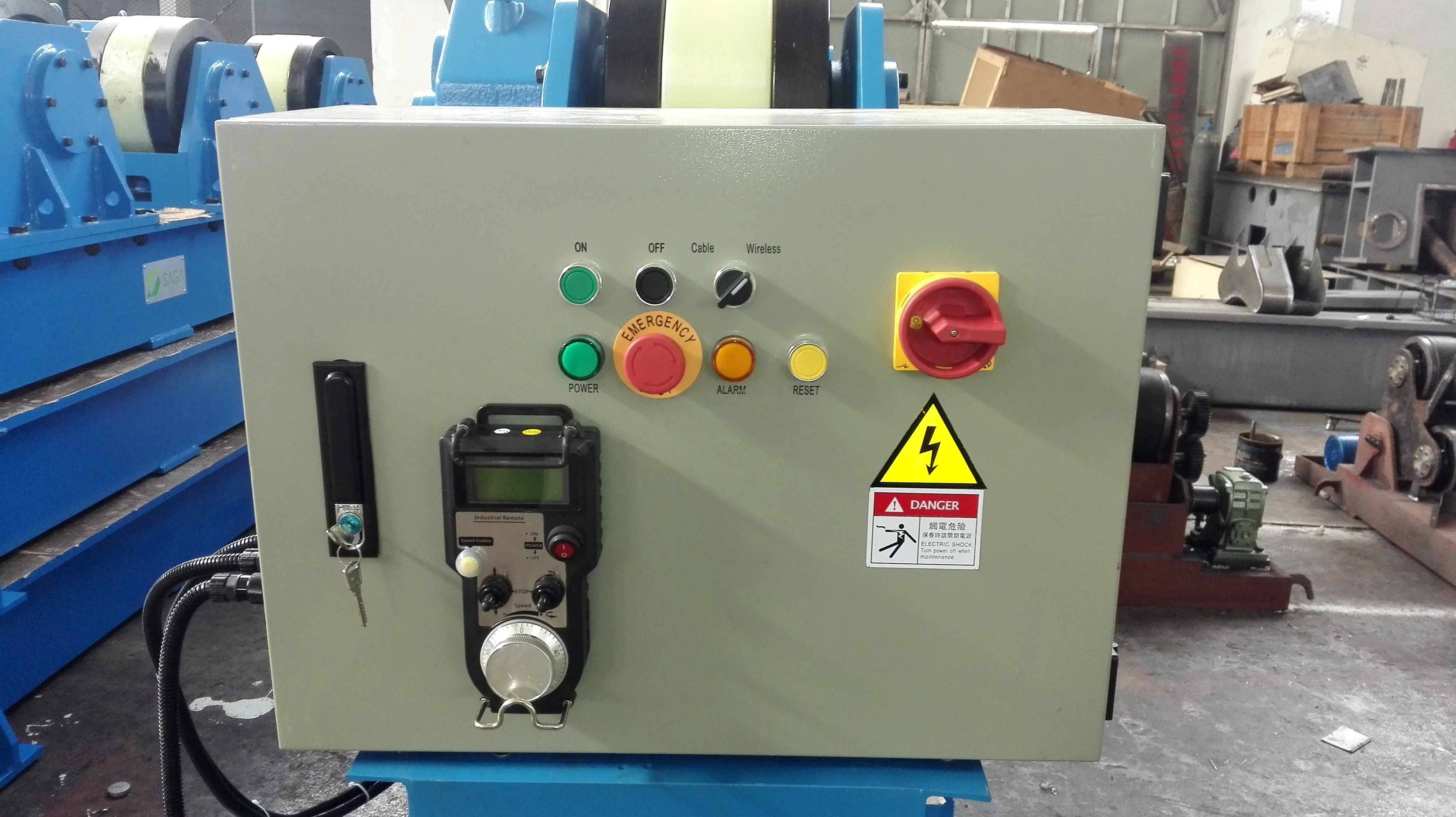 Moving type Wind tower  rotator for welding