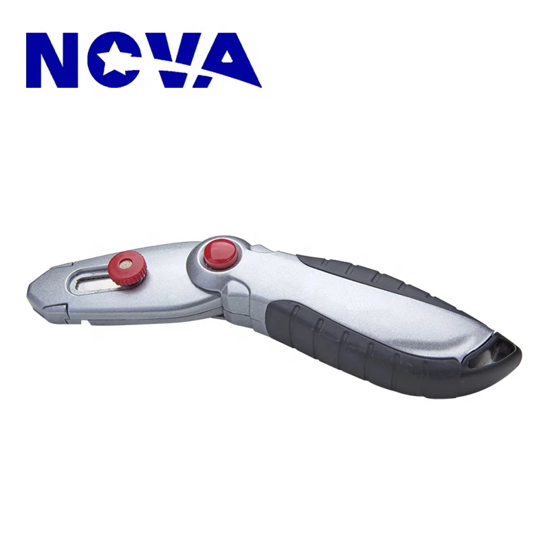 Blade storage compartment folding carpet cutting knife