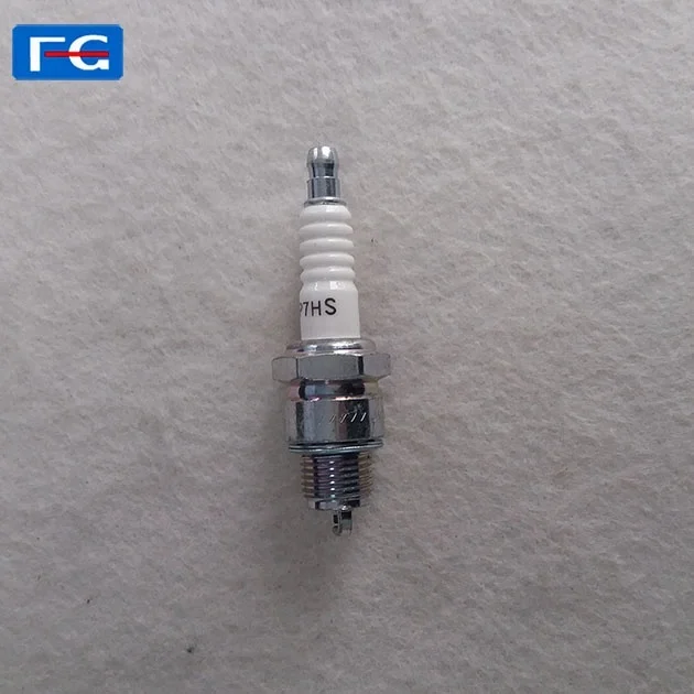 Wholesale Japan Two Stroke  outboards motor  spark plug BP7HS B7HS spark plugs  for atv 50CC 70CC 90CC 110CC engine