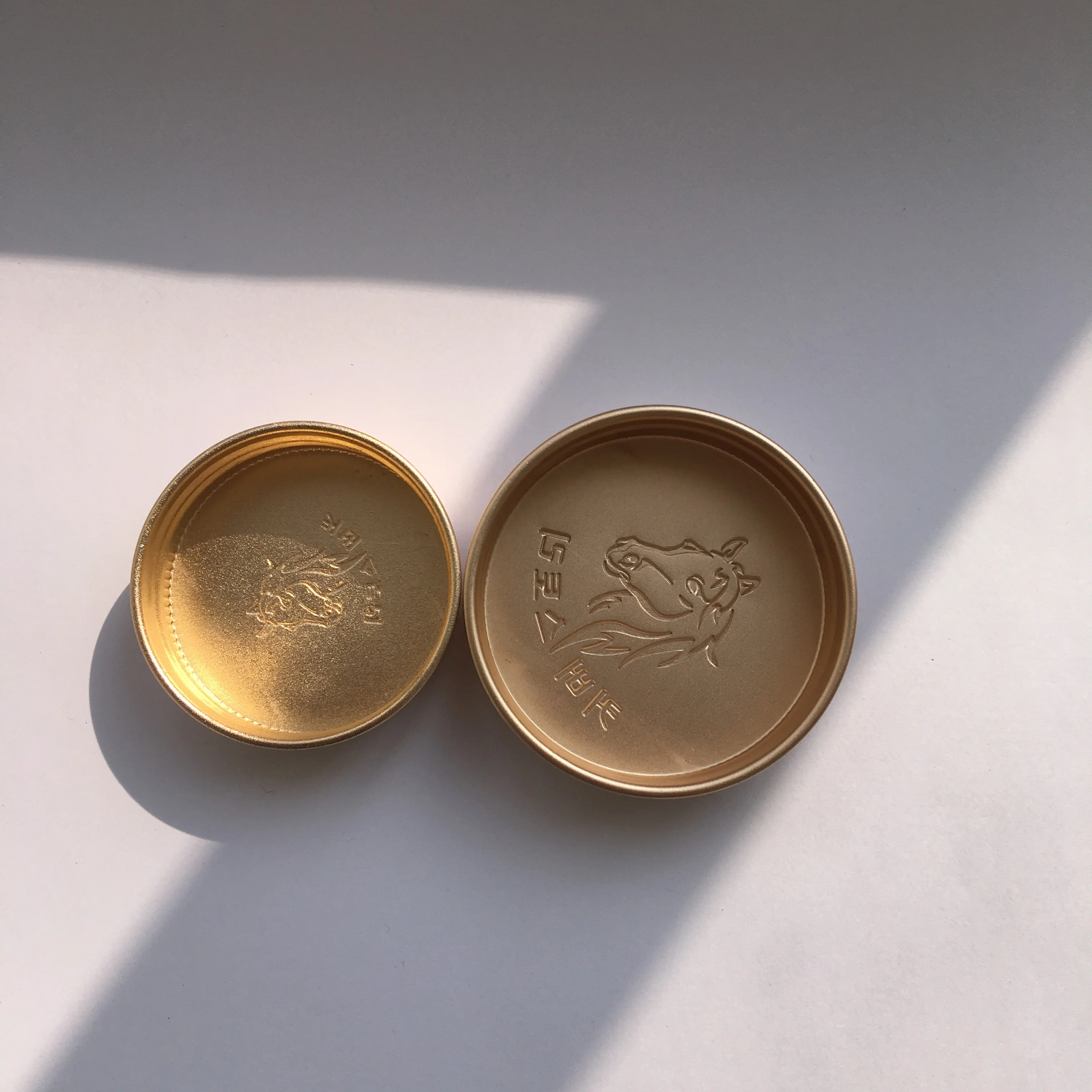 
aluminum screw bottle cap for voss water 