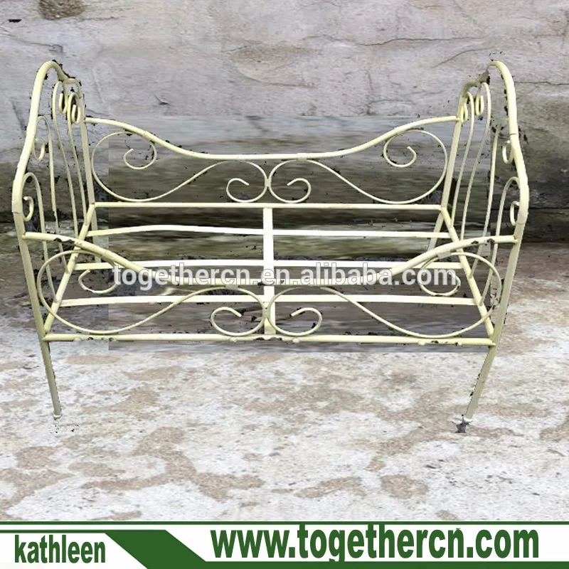 
Rustic Small Vintage Pretty Metal Doll bed Pet Bed Outdoor Planter Holer Newborn Baby Photo Props 