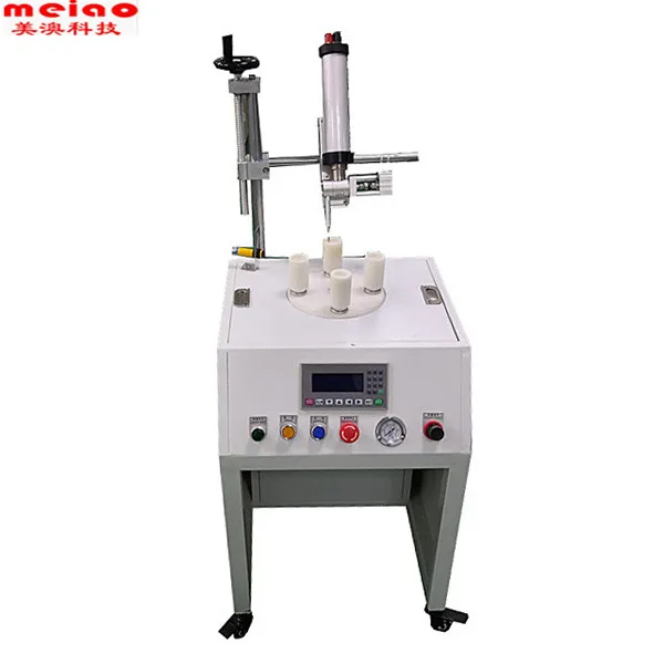 LED bulb making machine
