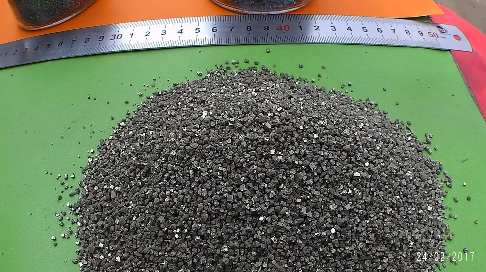 Iron pyrite Ore (3-15mm)