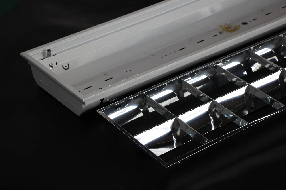 Высокая мощность 600*1200 флуоресцентный 2x4 led решетка панель светильник жалюзи установки с 2 года гарантии