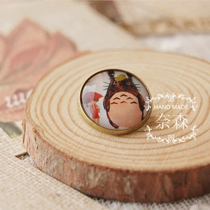 Nesson new heart decoration Hayao Miyazaki Totoro Time Gemstone Retro Brooch Pins Spot Wholesale xz13