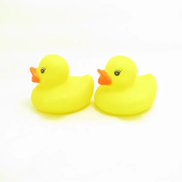 Natural Latex Bath Duck Funny Floating PVC Rubber Yellow Duck Toys Wholesale Squeeze Bath Toy for kids