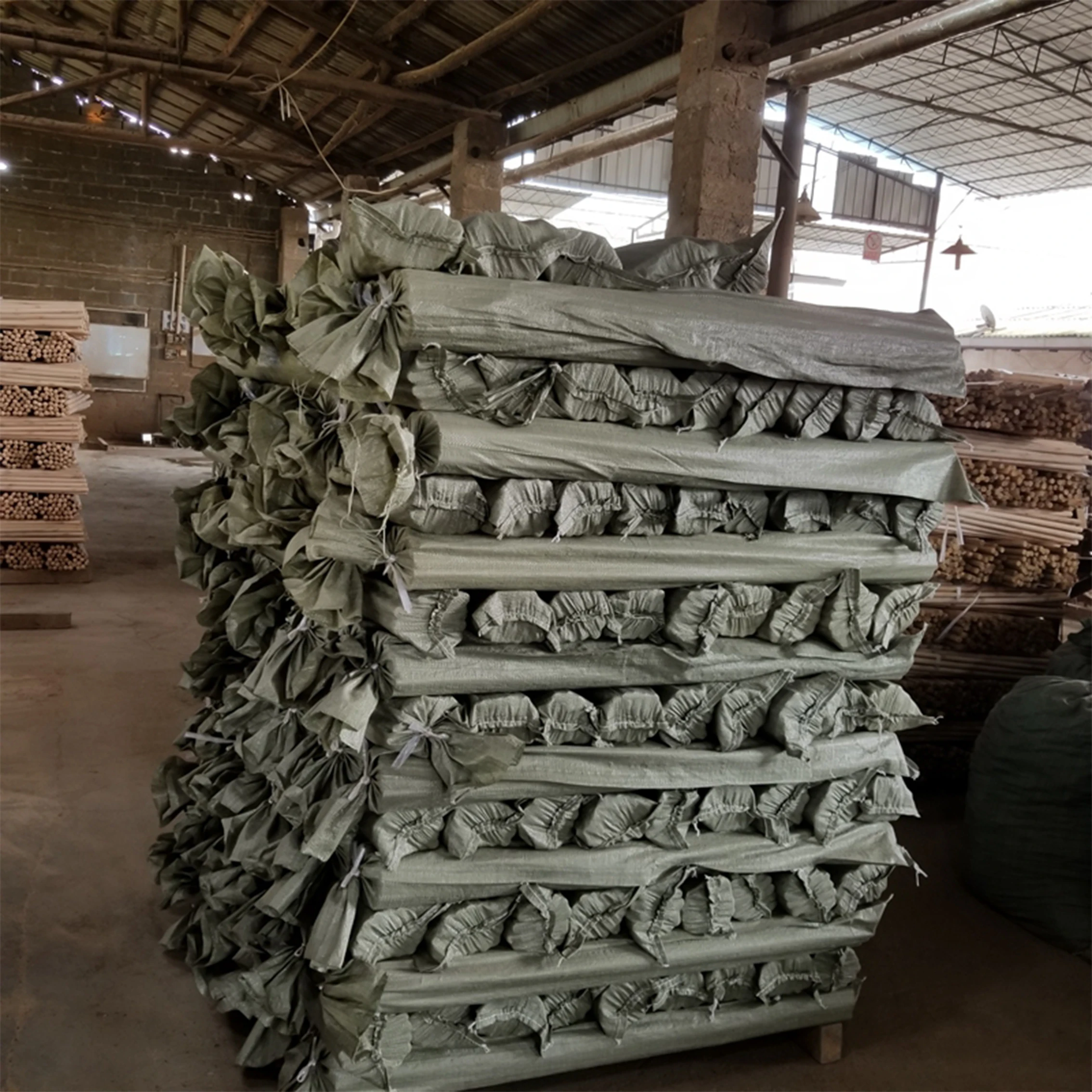 Factory direct wholesale machine to make wooden broom handles for natural wooden mop stick india