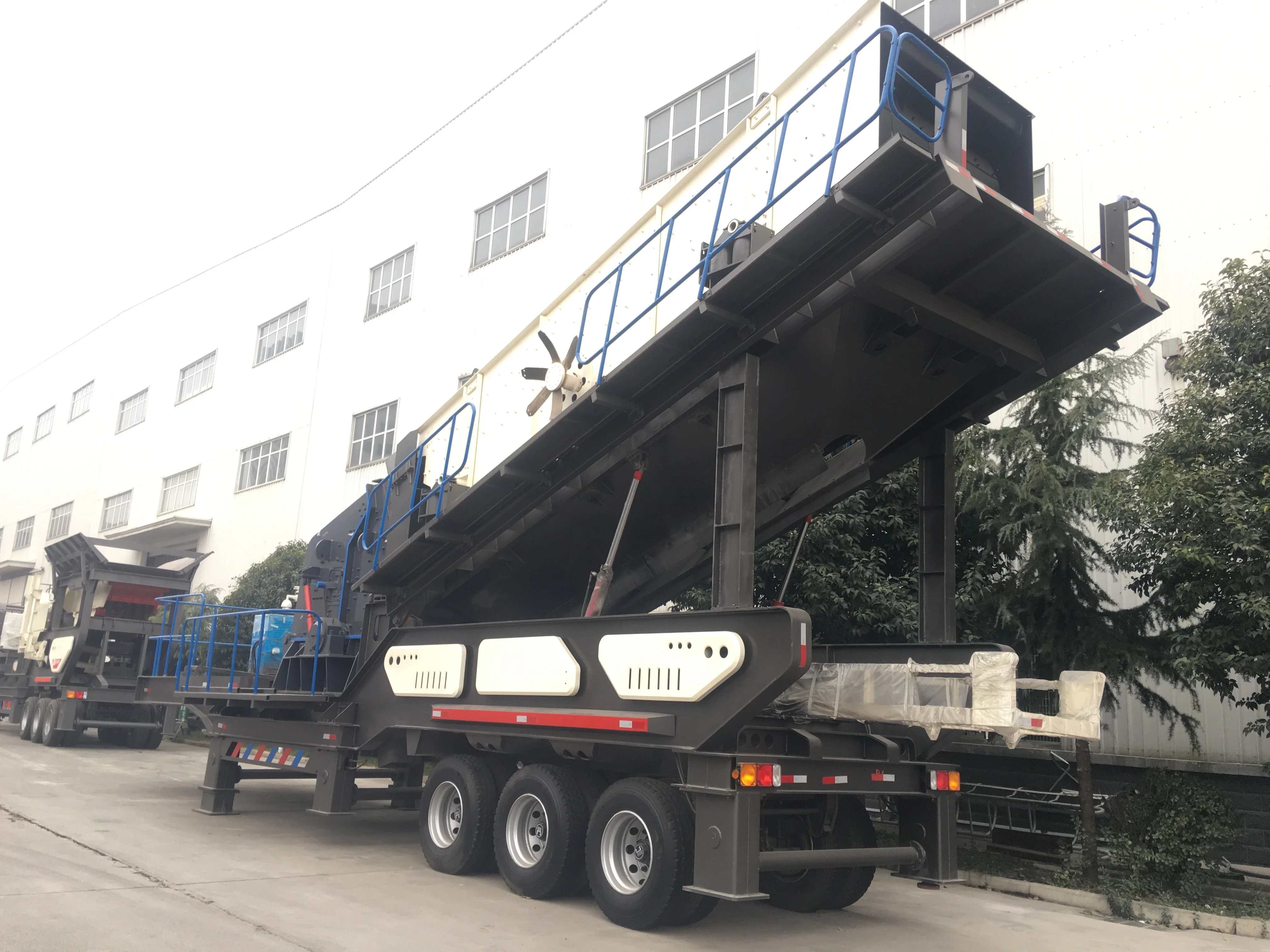 alibaba popular 150-200tph mobile aggregate crusher mobile crushing station for production aggregate
