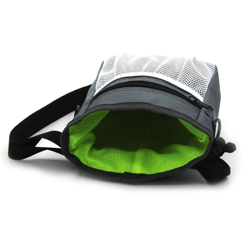 
Dog Treat Training Pouch bag Built-in Poop Bag Dispenser 