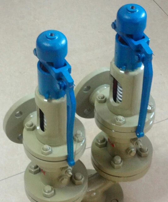 Двойной предохранительный клапан