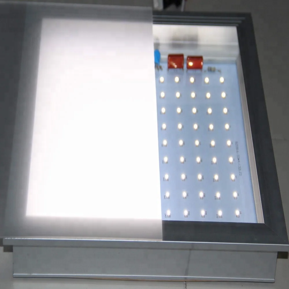 Transparent high transmittance light diffusing polycarbonate film  for LED light