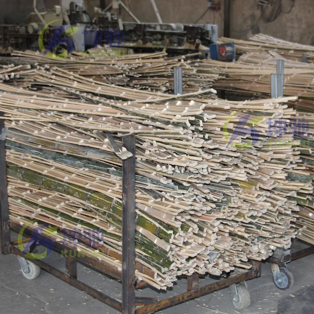 KUNCHI brand professional bamboo splitting  / separating machine / bamboo processing machine equipped with 10 sets blades!