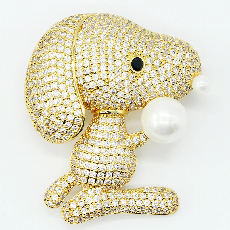 Cute Snoopy Brooch For Children Souvenir  With Zincon Silver  & Gold Color High Quality Material