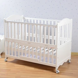 Adjustable New Zealand white painting pine wood baby cot wheels baby crib cot bed rail for baby sleep