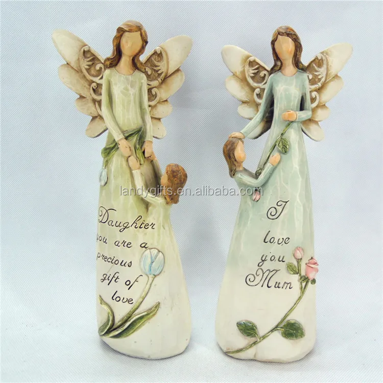 Тематическая фигурка обнимающего ангела на День Матери
