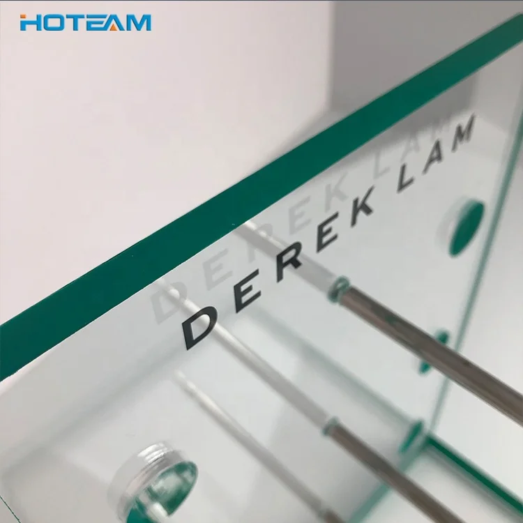 Cheap Clear 3 Pairs Acrylic Free Standing Eyewear Display Rack Perspex Sunglass Display Stand with Green Edge Factory Custom