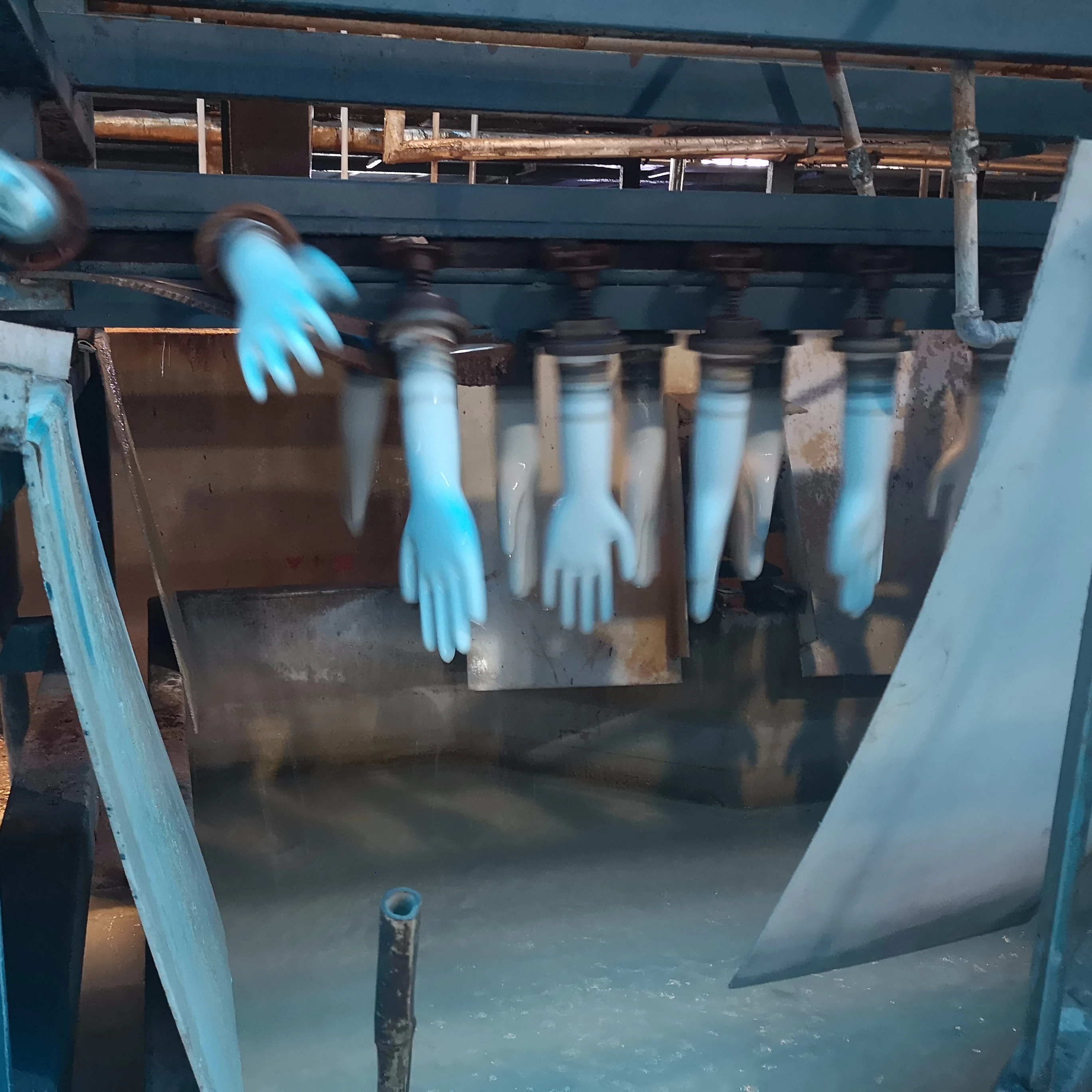 
China top sell good price surgical vvinyl glove production line with latex glove dipping machine 