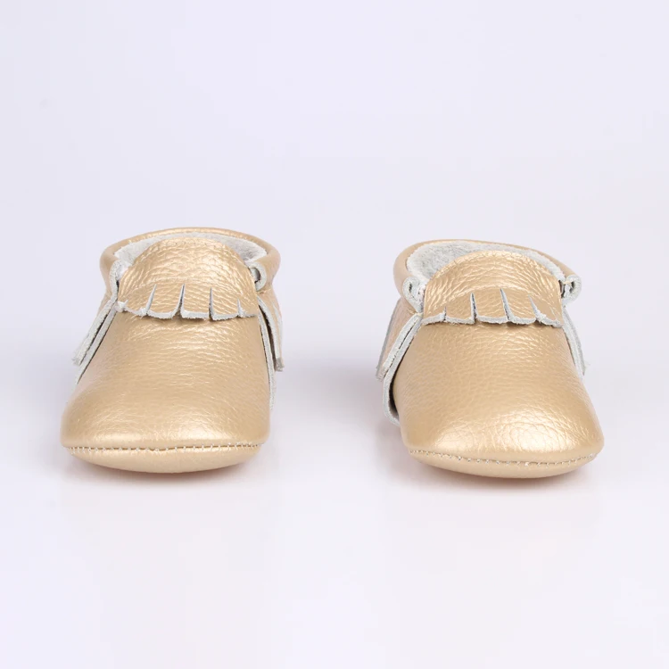 Оптовая продажа для маленьких девочек золотой цвет из натуральной коровьей кожи мягкая подошва обуви кожаные детские мокасины