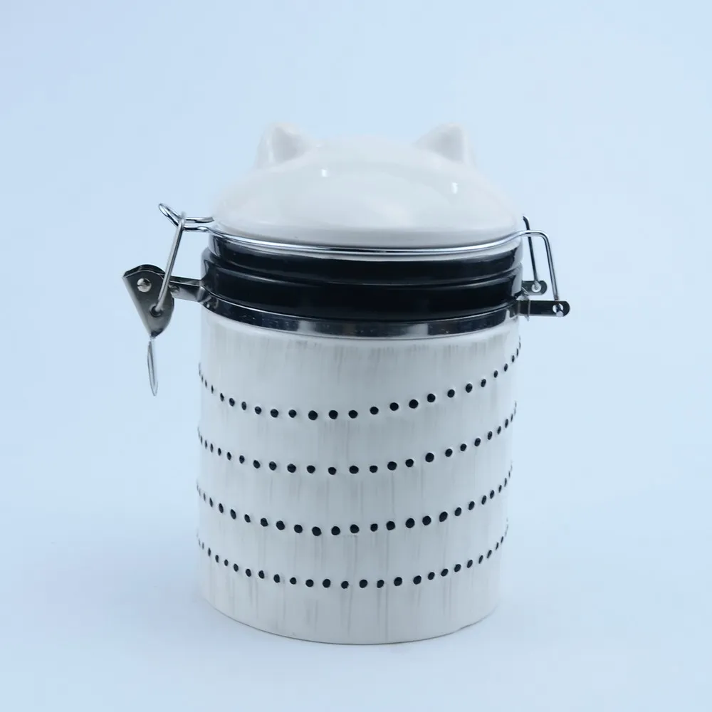 
China manufacturer cylindrical cat animal shaped ceramics canister for food 