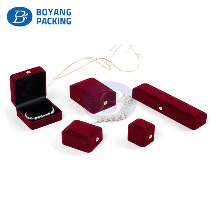 Wholesale Design More Styles Cute Felt Velvet necklace bracelet Jewelry Box with silk Lining