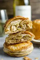 Automatic filled puff pastry making machine