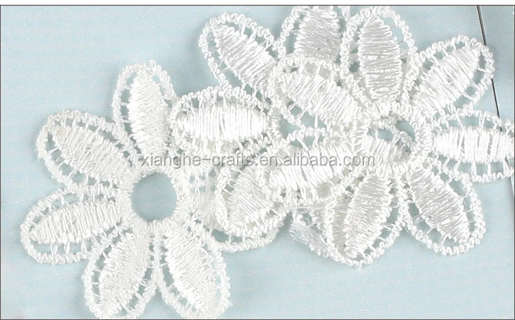 
Beautiful flower lace doily table decorative white placemat flower doily 