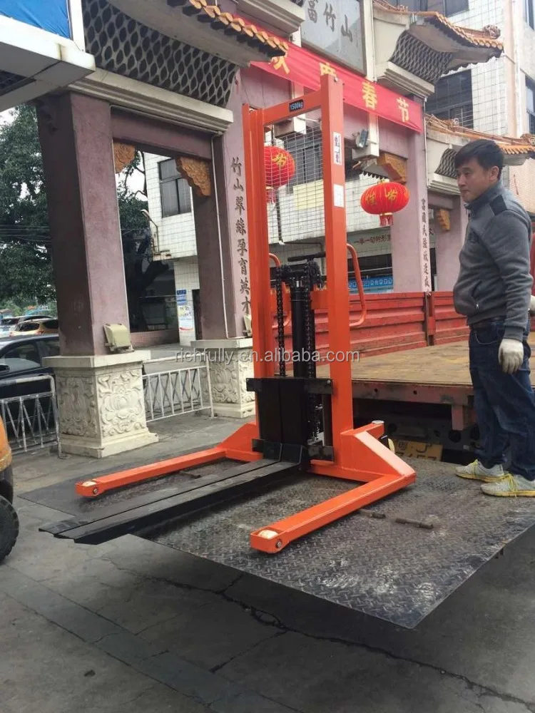 Ручной штабелер с широкими