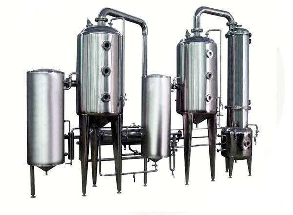Evaporator and crystallizer for waste liquid, edible salt solution evaporation