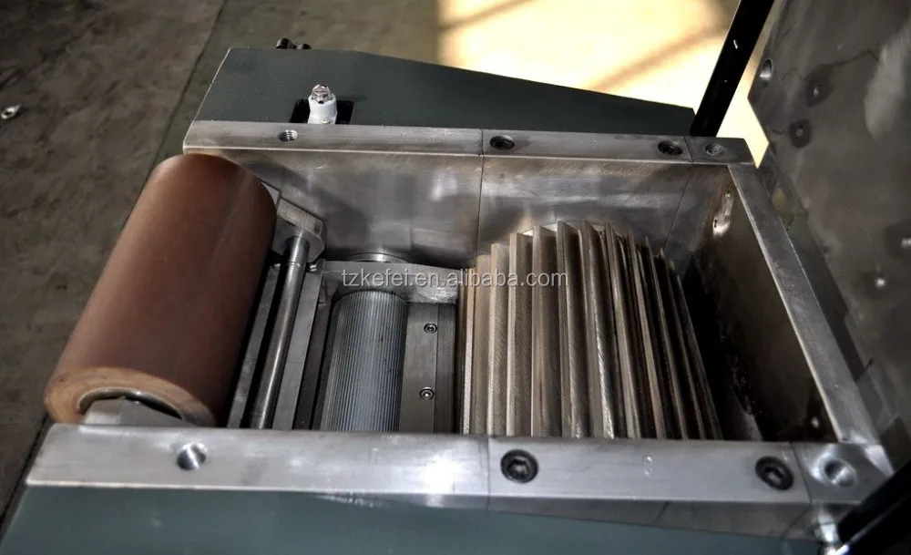 KEFEI brand LQ300 PET PVC PET PP recycle plastic prilling machine grantry type