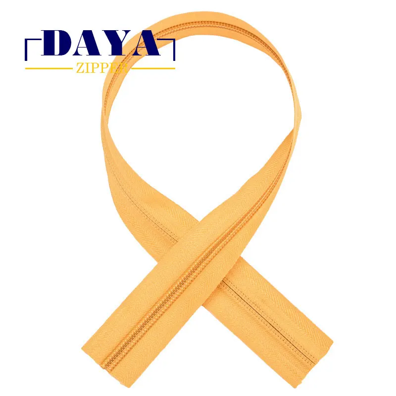 200m per roll package width 3.2cm 16.5g/m No.5 colored coil meter zipper