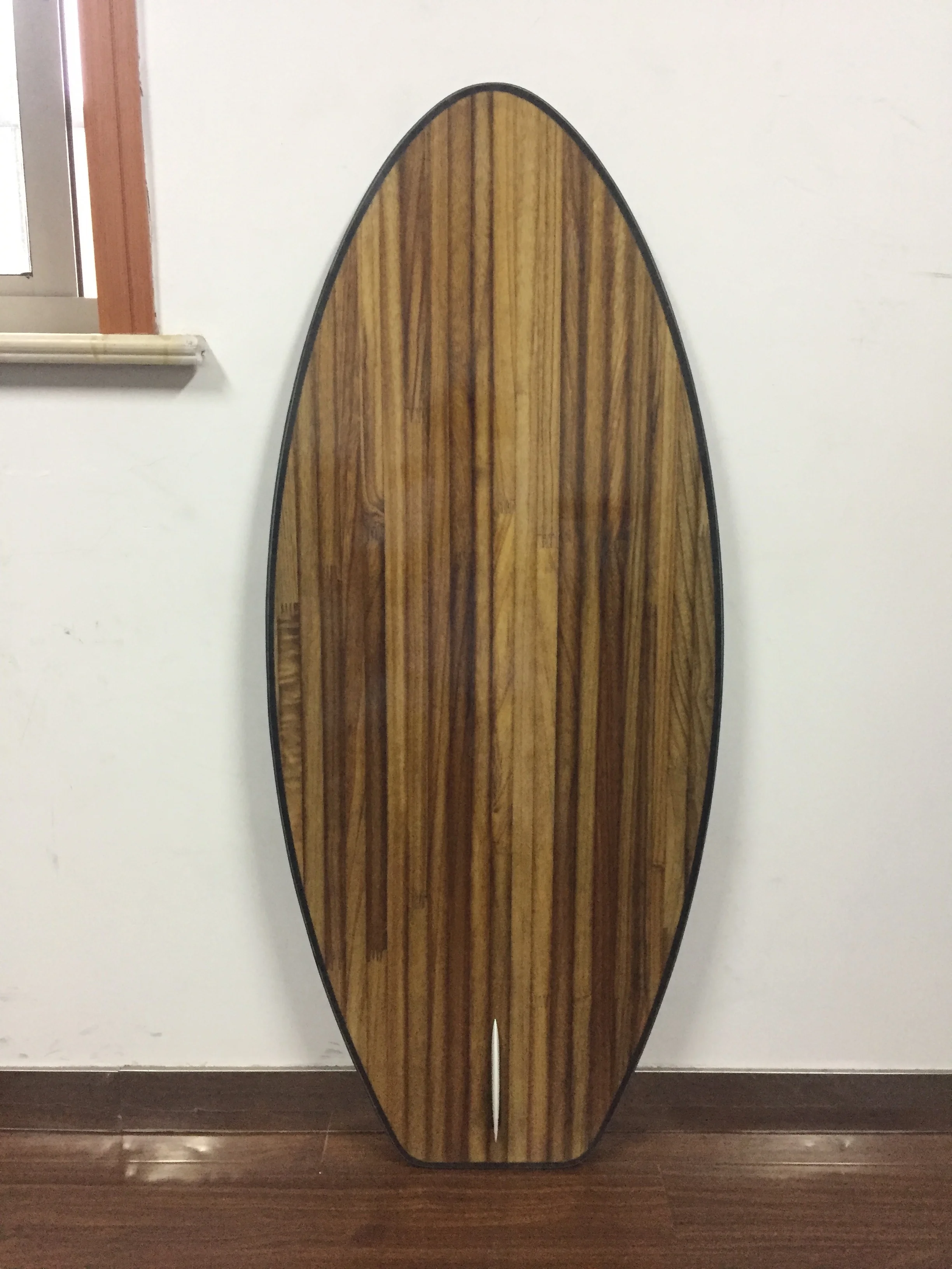 
Wood Skimboard & Wakesurf Board with Deckpad and Fins 