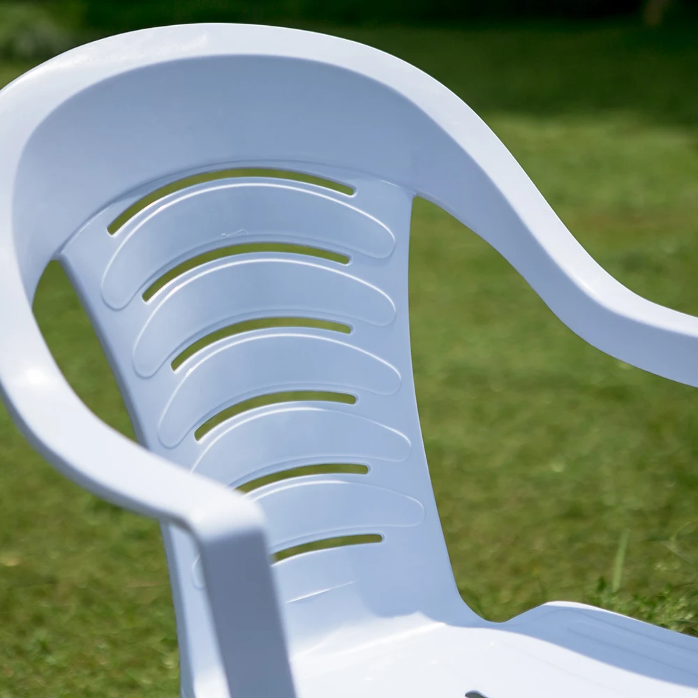 Modern luxury stackable plastic outdoor restaurant dining chair