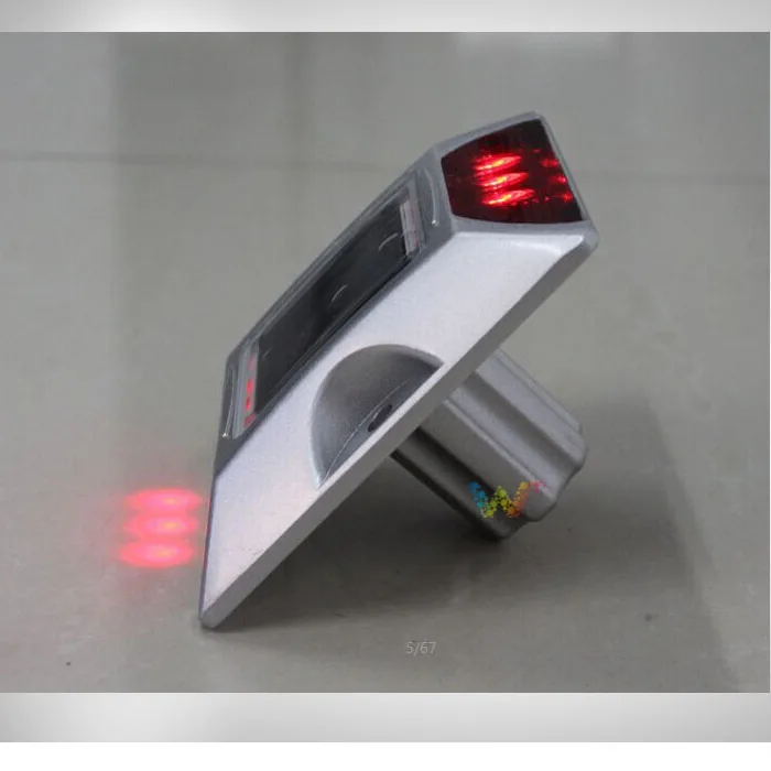 Aluminum cat eye red flashing light solar led road stud